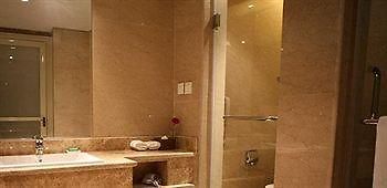 Zhengzhou Grenada Hotel Екстер'єр фото