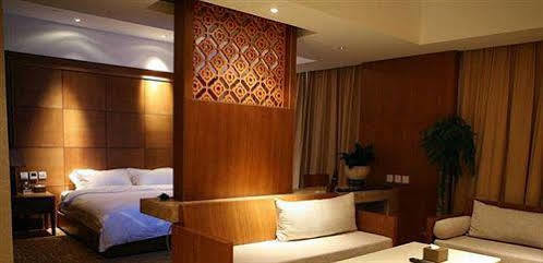 Zhengzhou Grenada Hotel Екстер'єр фото